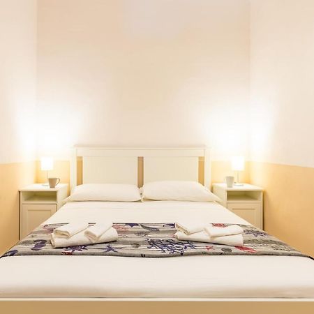 プロチーダTizzano House - La Marinaアパートメント エクステリア 写真