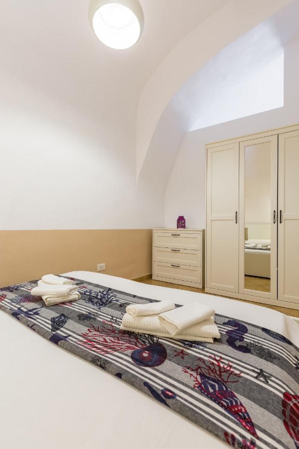 プロチーダTizzano House - La Marinaアパートメント エクステリア 写真